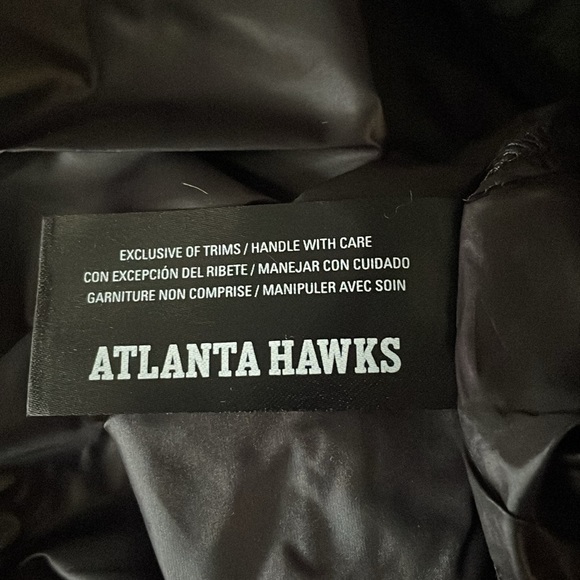 Atlanta Hawks Windbreaker, Men’s size Large - Picture 12 of 14